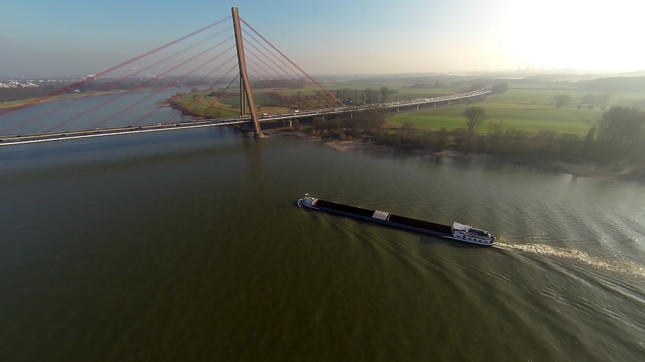 Rheinbrücke bei Düsseldorf